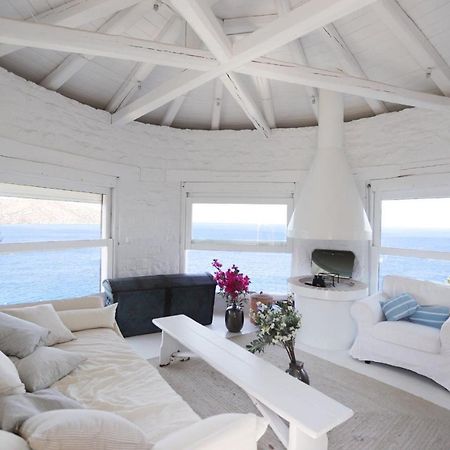 Villa Aiolos: Above The Sea, Within Agios Nikolaos Buitenkant foto