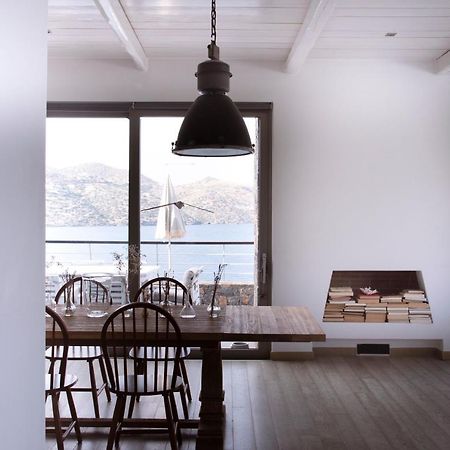 Villa Aiolos: Above The Sea, Within Agios Nikolaos Buitenkant foto
