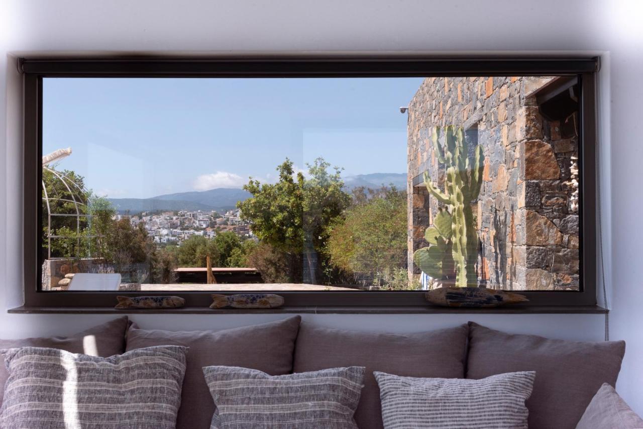 Villa Aiolos: Above The Sea, Within Agios Nikolaos Buitenkant foto