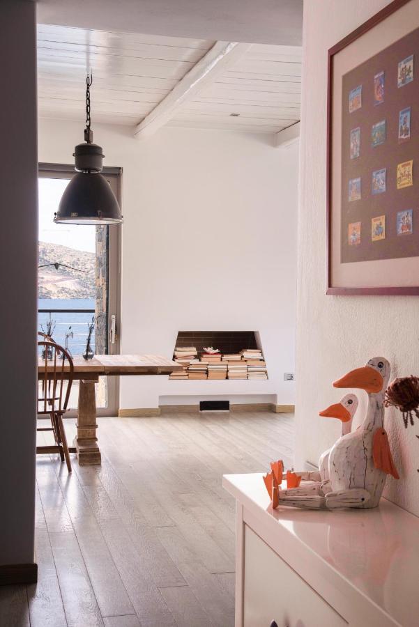 Villa Aiolos: Above The Sea, Within Agios Nikolaos Buitenkant foto