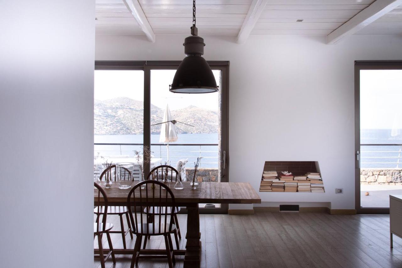 Villa Aiolos: Above The Sea, Within Agios Nikolaos Buitenkant foto