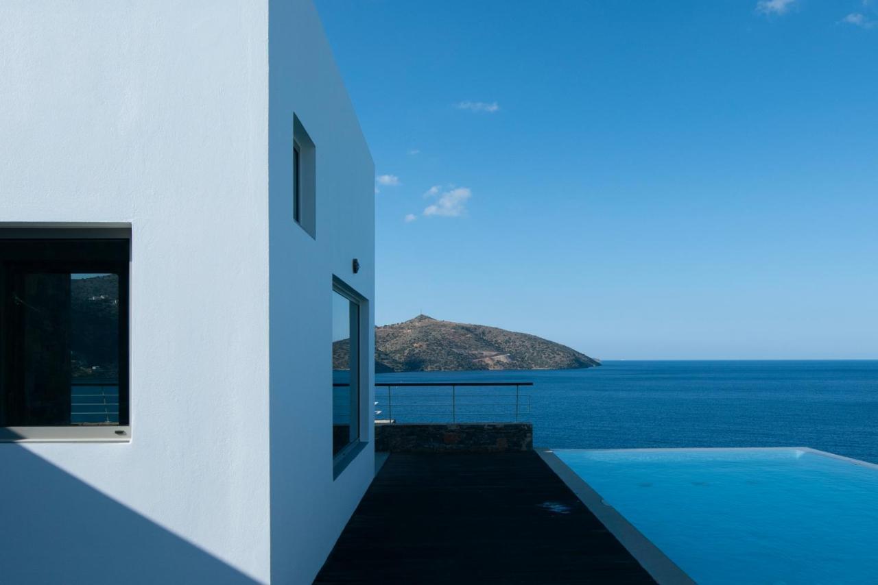 Villa Aiolos: Above The Sea, Within Agios Nikolaos Buitenkant foto