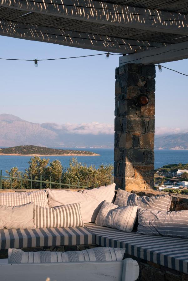 Villa Aiolos: Above The Sea, Within Agios Nikolaos Buitenkant foto