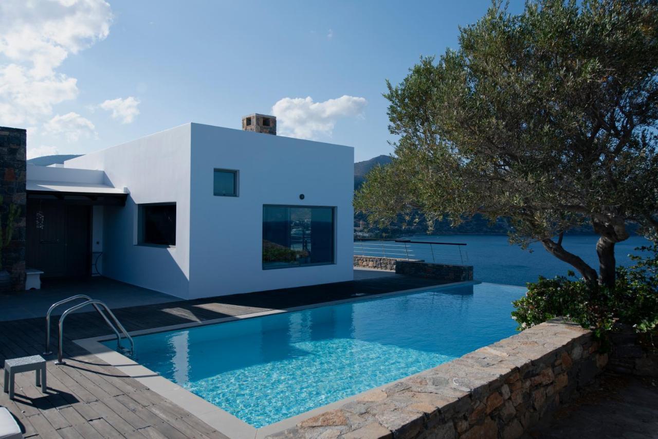Villa Aiolos: Above The Sea, Within Agios Nikolaos Buitenkant foto
