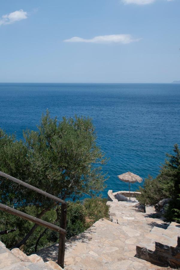 Villa Aiolos: Above The Sea, Within Agios Nikolaos Buitenkant foto